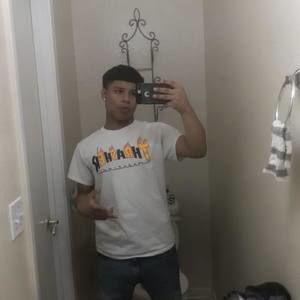 Meet your Posher, Adrian